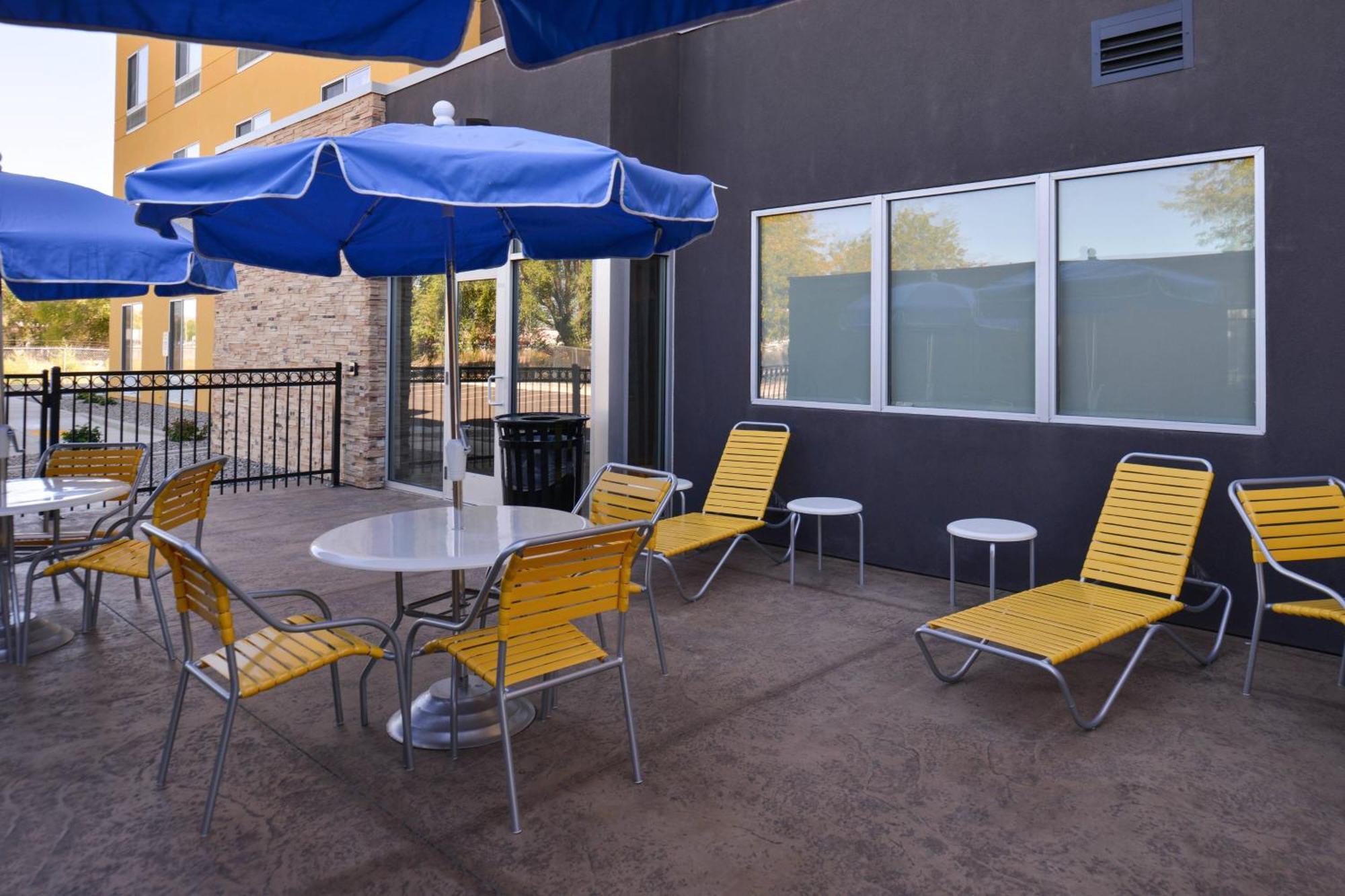Hotel Fairfield &