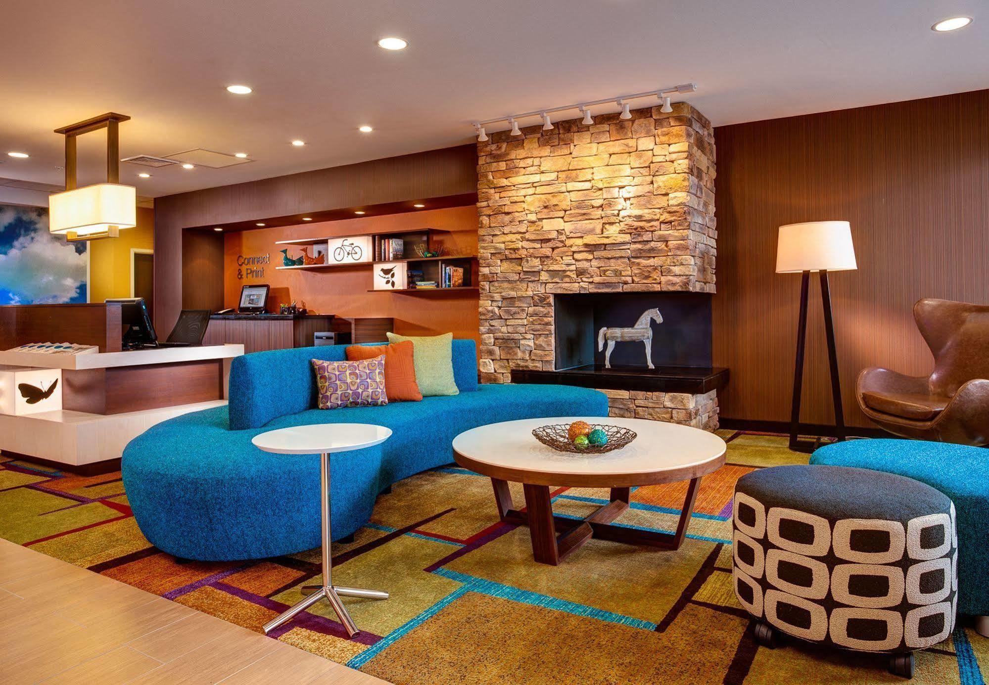 Fairfield & Hotel 3*